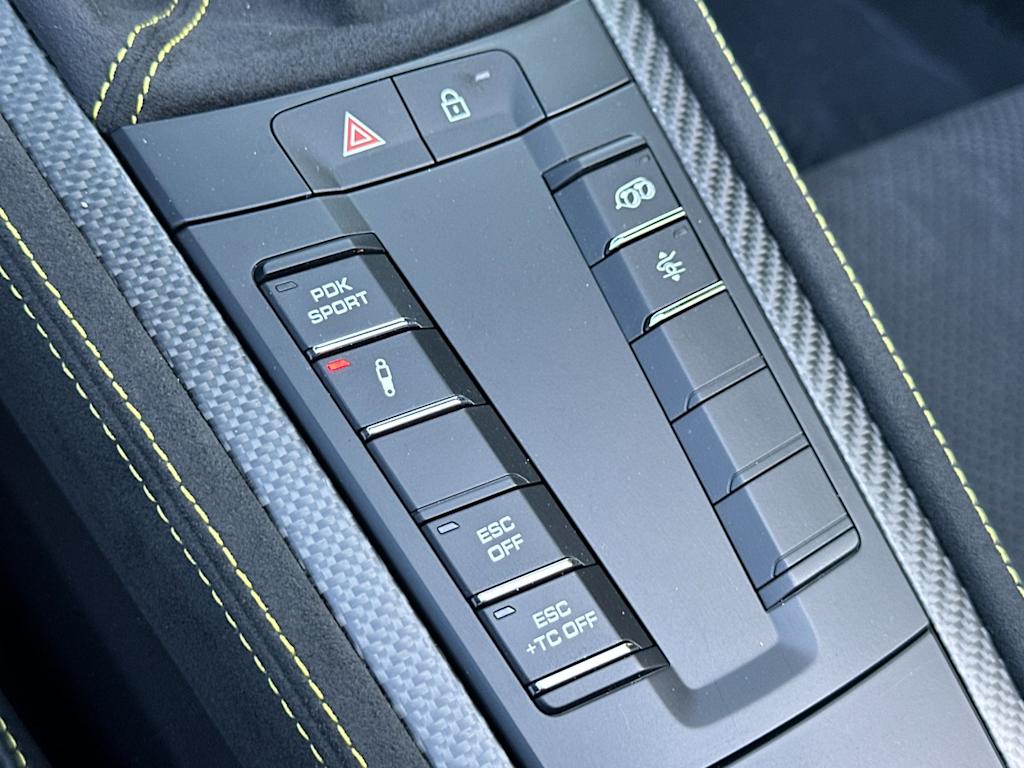 Thumbnail: 2025 Porsche 718 Boxster - 27