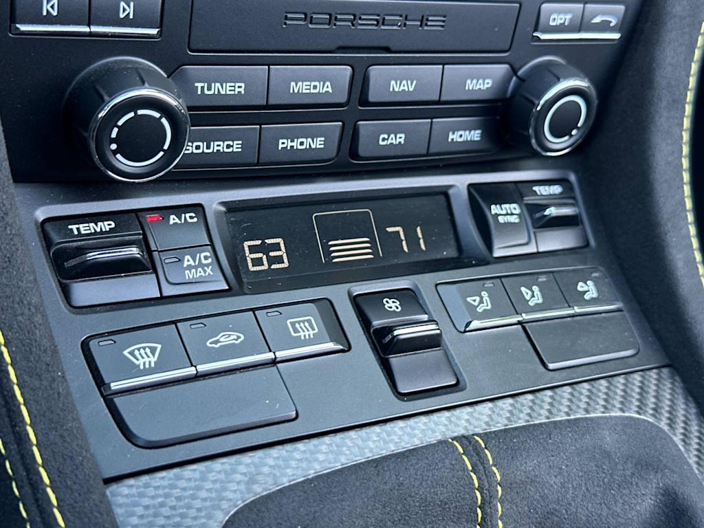 Thumbnail: 2025 Porsche 718 Boxster - 22