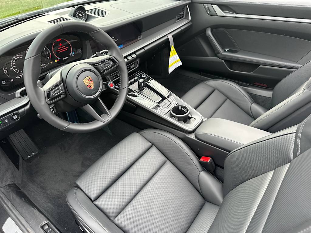 Thumbnail: 2026 Porsche 911 - 2