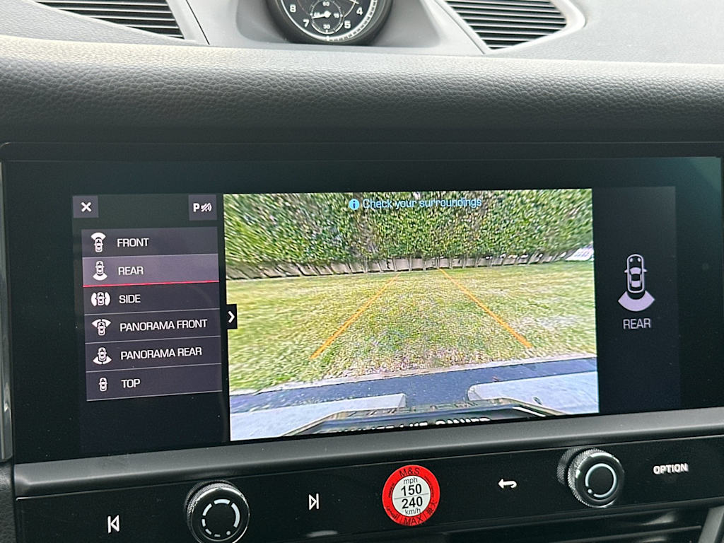 Thumbnail: 2025 Porsche Macan - 27