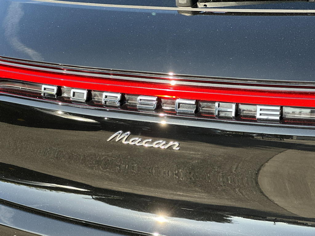 Thumbnail: 2025 Porsche Macan - 7