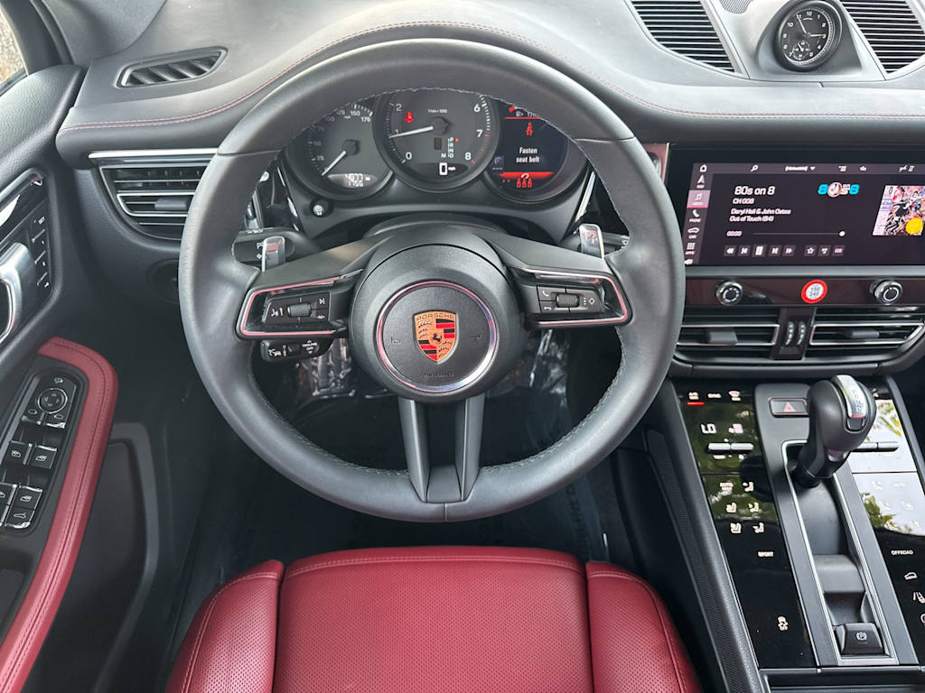 Thumbnail: 2025 Porsche Macan - 9