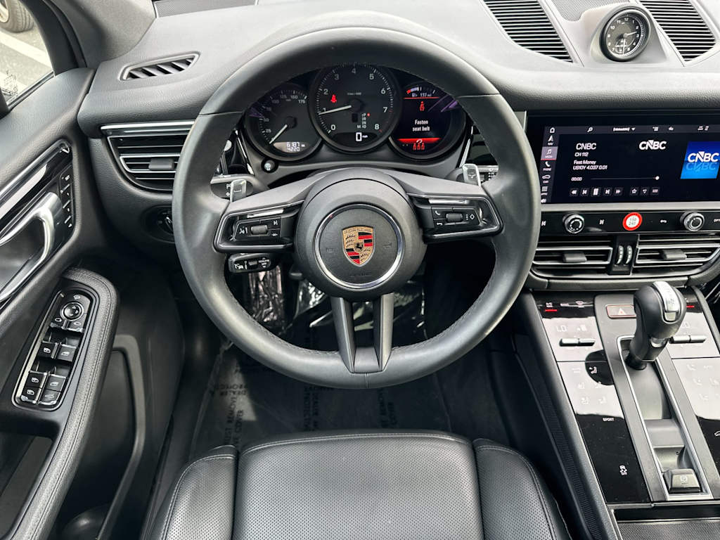 Thumbnail: 2025 Porsche Macan - 12
