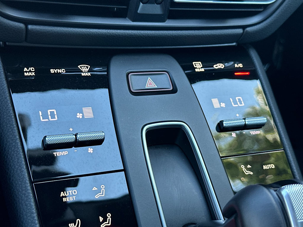 Thumbnail: 2025 Porsche Macan - 14