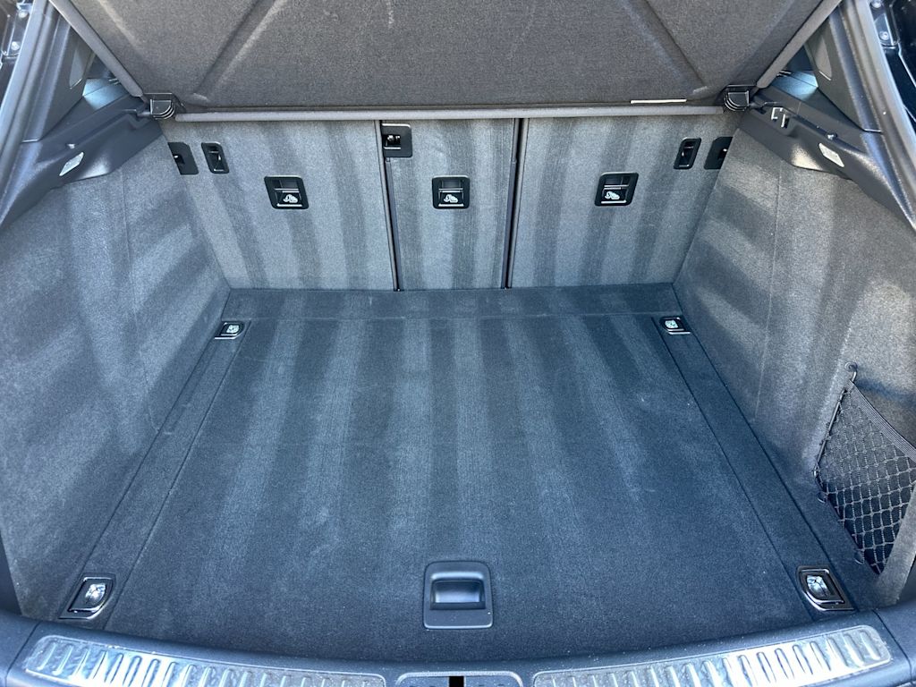 Thumbnail: 2025 Porsche Macan - 16