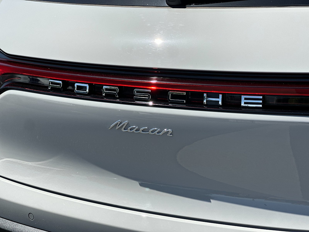 Thumbnail: 2025 Porsche Macan - 7