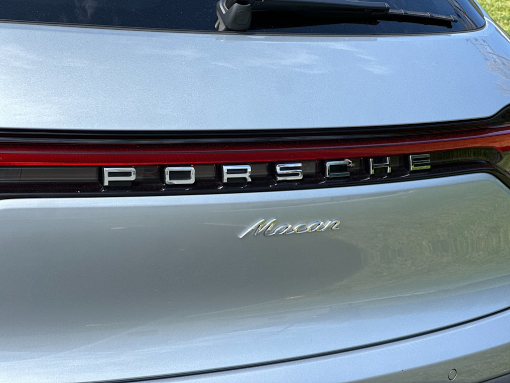Thumbnail: 2025 Porsche Macan - 33