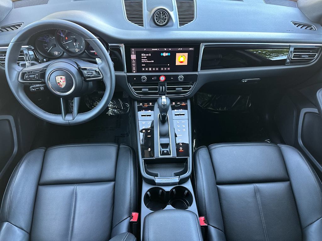 Thumbnail: 2025 Porsche Macan - 2