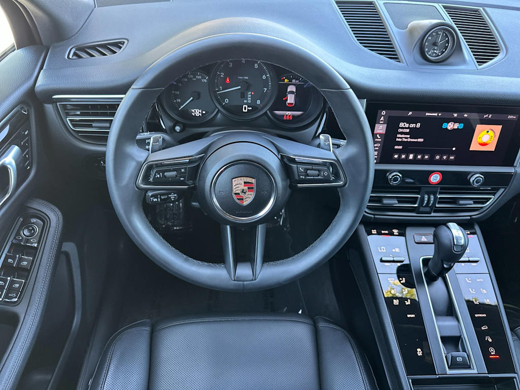 Thumbnail: 2025 Porsche Macan - 9