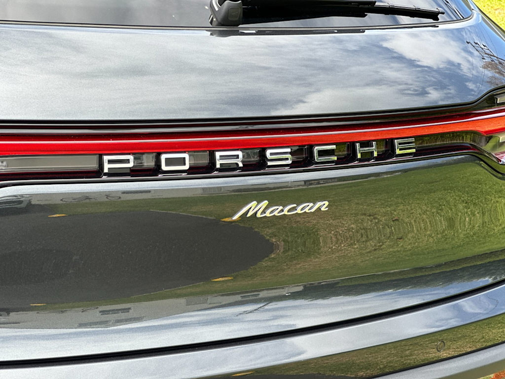 Thumbnail: 2025 Porsche Macan - 6