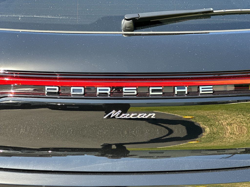 Thumbnail: 2026 Porsche Macan - 33