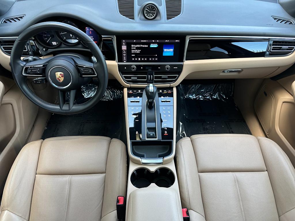 Thumbnail: 2022 Porsche Macan - 9