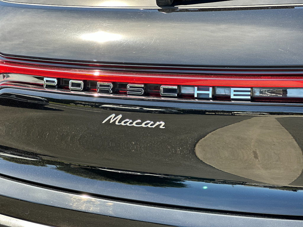 Thumbnail: 2022 Porsche Macan - 7