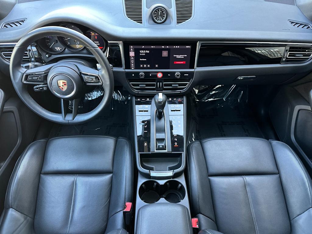 Thumbnail: 2025 Porsche Macan - 2