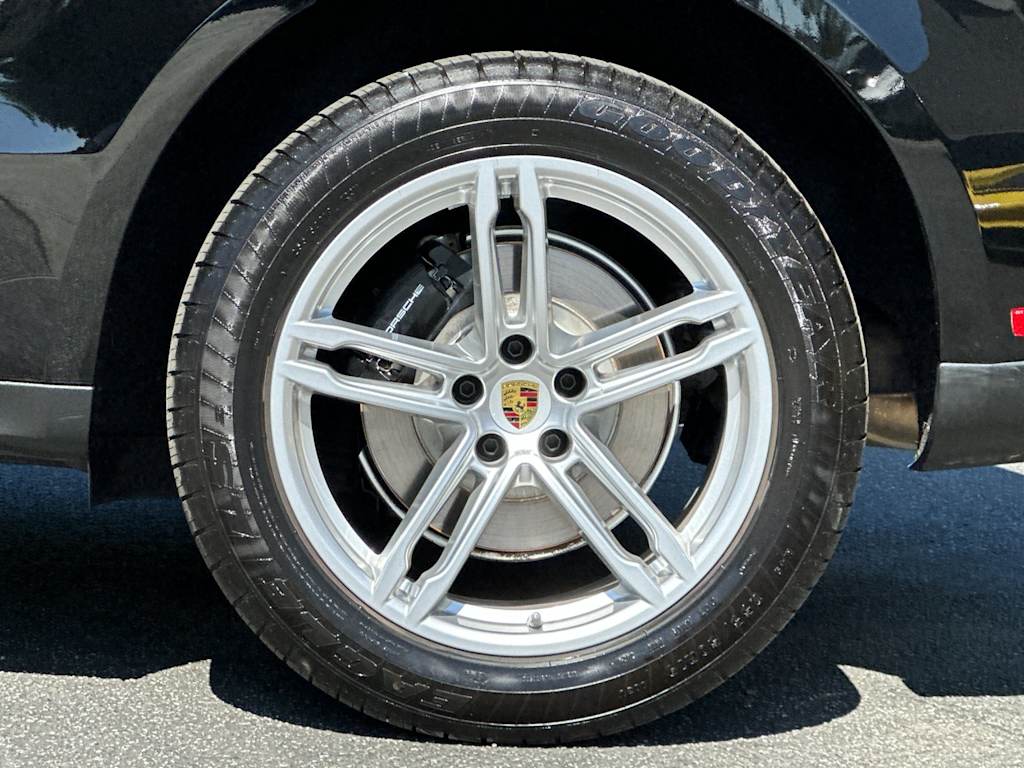 Thumbnail: 2025 Porsche Macan - 8
