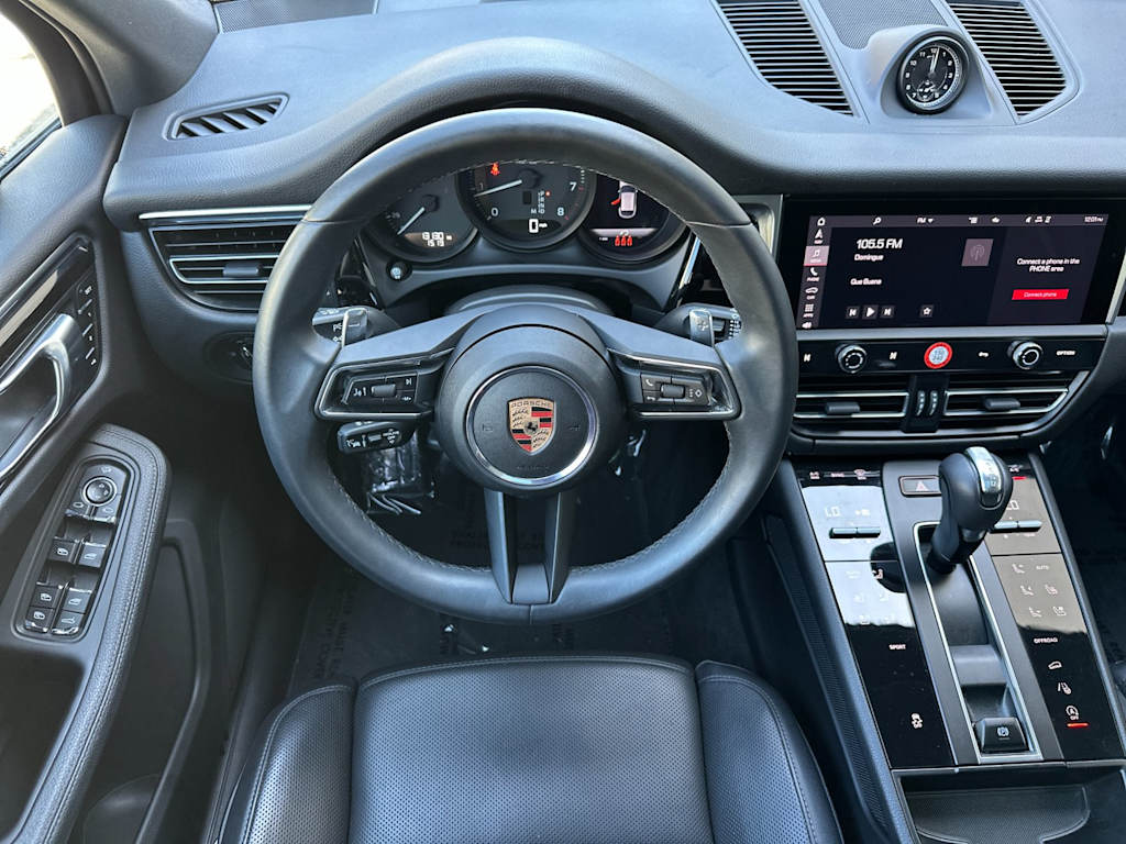 Thumbnail: 2025 Porsche Macan - 9