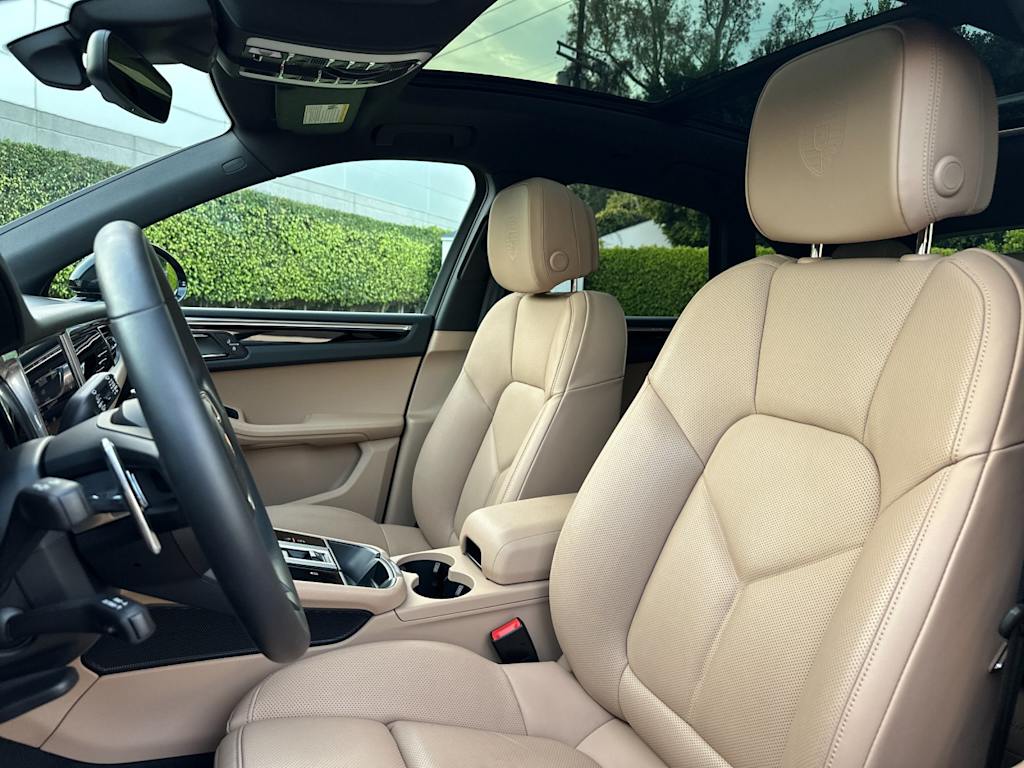 Thumbnail: 2025 Porsche Macan - 10
