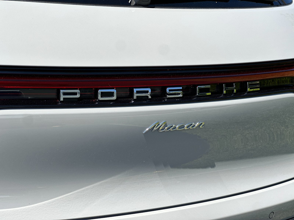 Thumbnail: 2025 Porsche Macan - 7
