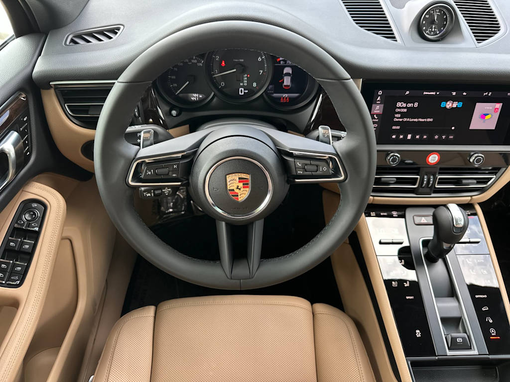 Thumbnail: 2025 Porsche Macan - 9