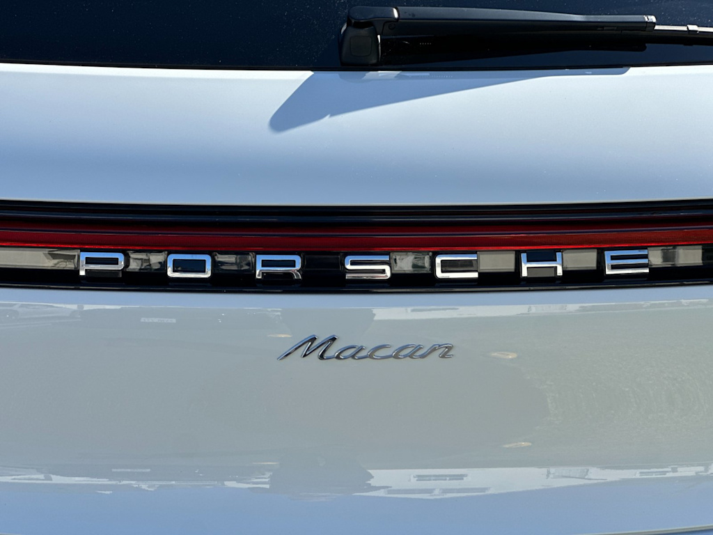 Thumbnail: 2025 Porsche Macan - 7
