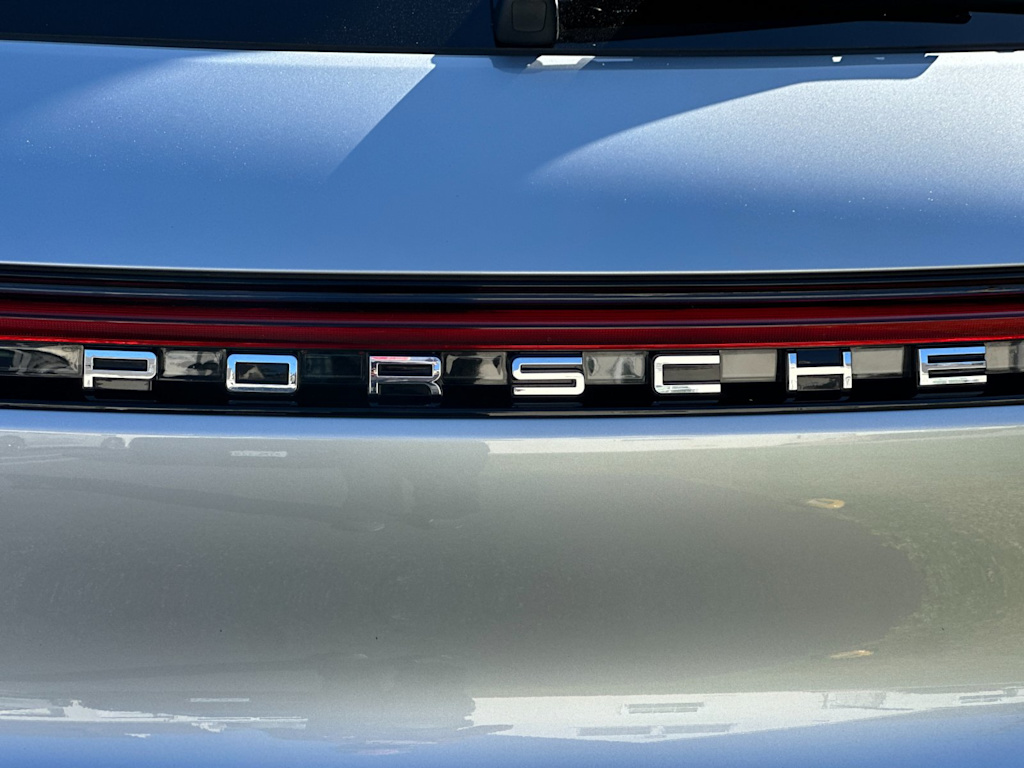 Thumbnail: 2026 Porsche Macan - 7