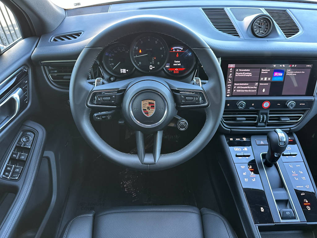 Thumbnail: 2026 Porsche Macan - 12