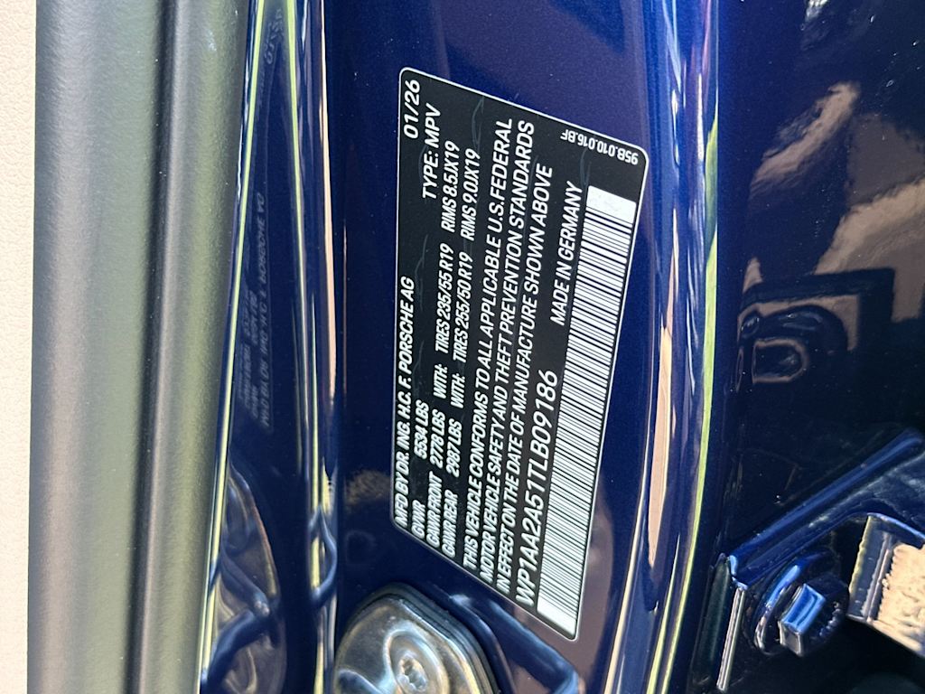 Thumbnail: 2026 Porsche Macan - 18