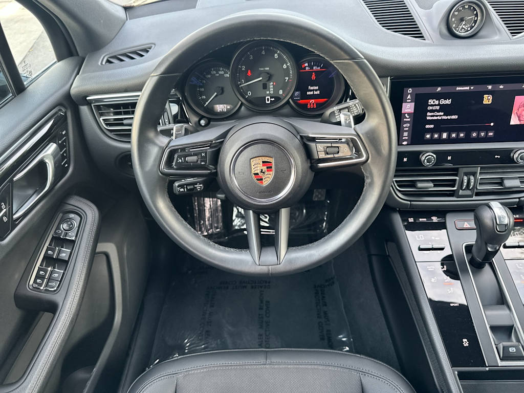 Thumbnail: 2025 Porsche Macan - 8