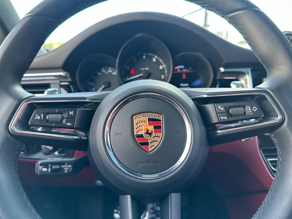 Thumbnail: 2025 Porsche Macan - 15