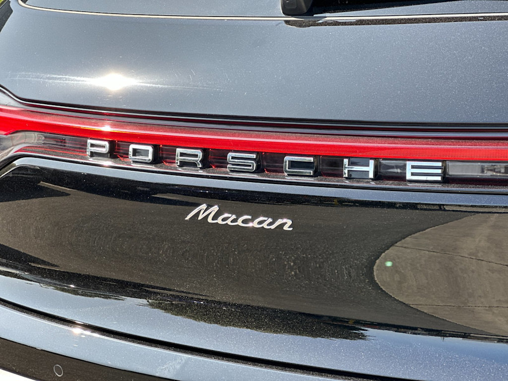 Thumbnail: 2025 Porsche Macan - 6