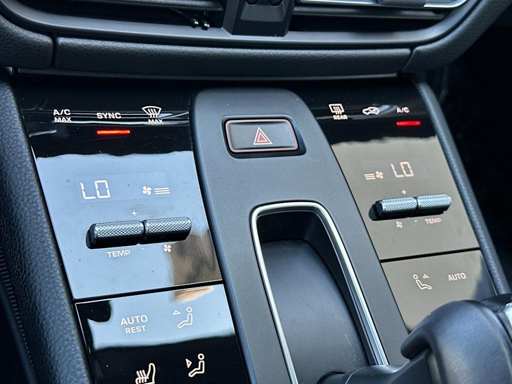 Thumbnail: 2025 Porsche Macan - 14