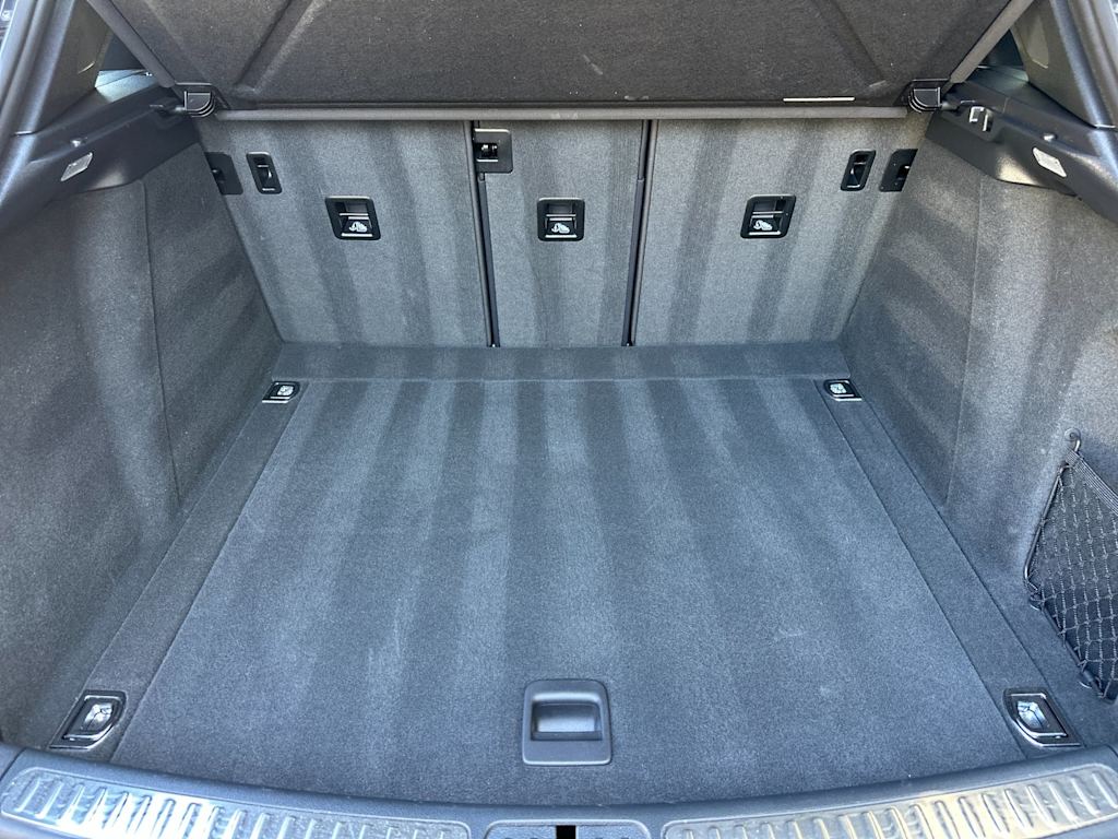 Thumbnail: 2025 Porsche Macan - 16