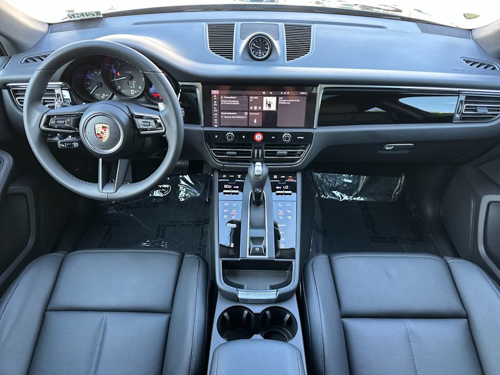 Thumbnail: 2025 Porsche Macan - 9