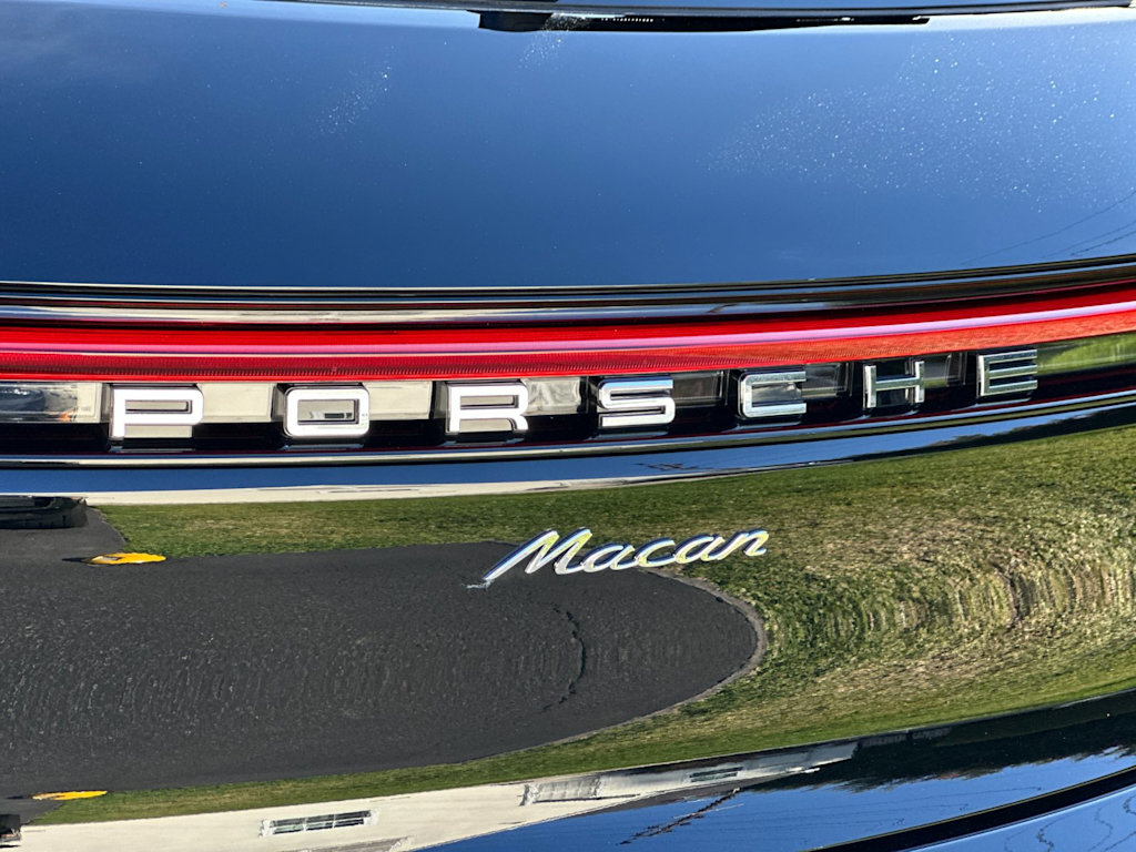 Thumbnail: 2025 Porsche Macan - 7