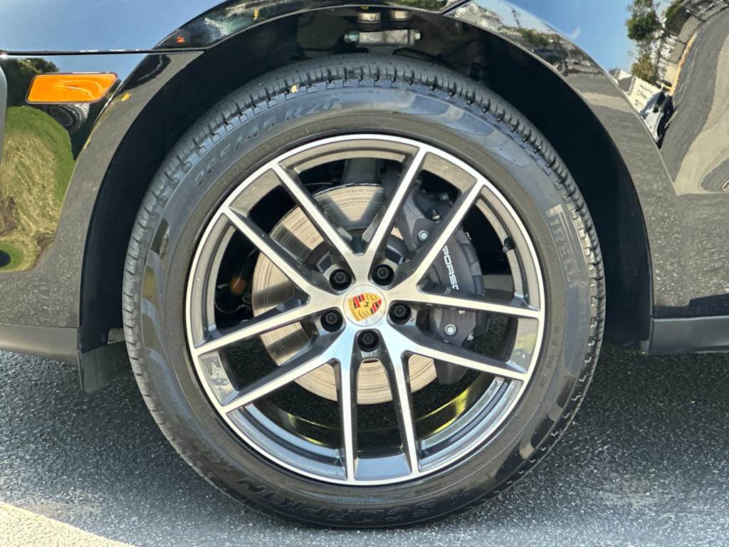 Thumbnail: 2026 Porsche Macan - 8