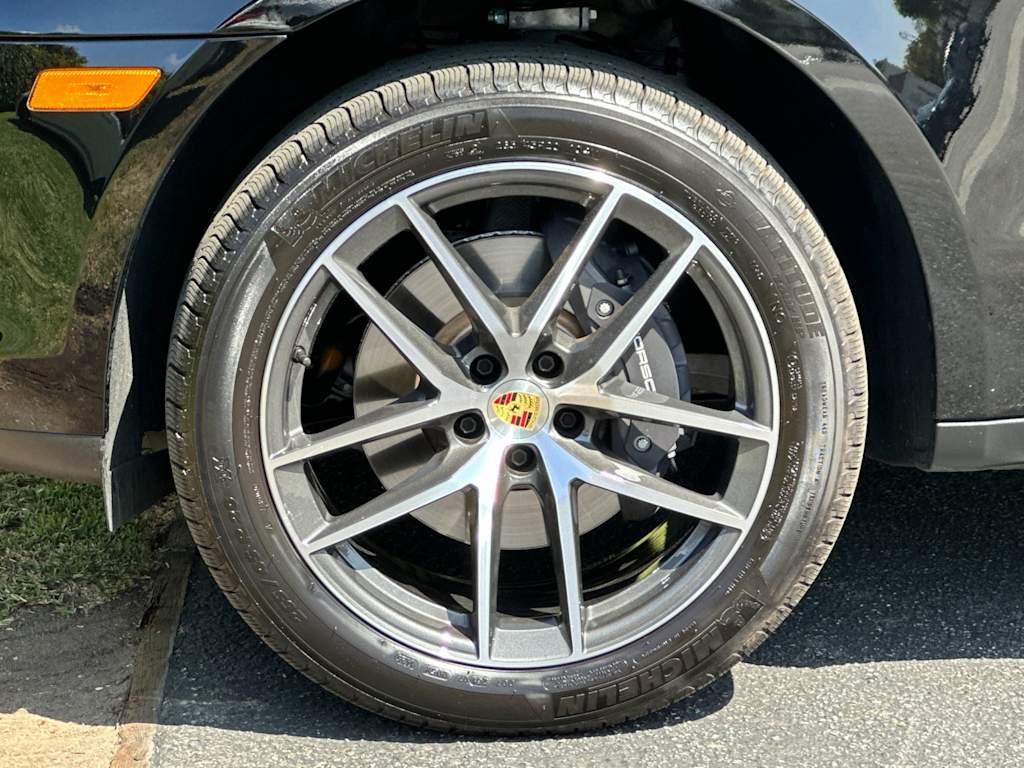 Thumbnail: 2026 Porsche Macan - 8