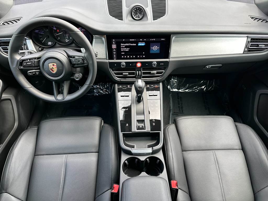 Thumbnail: 2026 Porsche Macan - 2