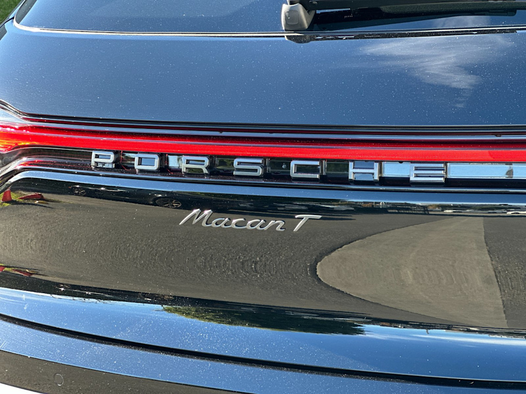 Thumbnail: 2026 Porsche Macan - 6