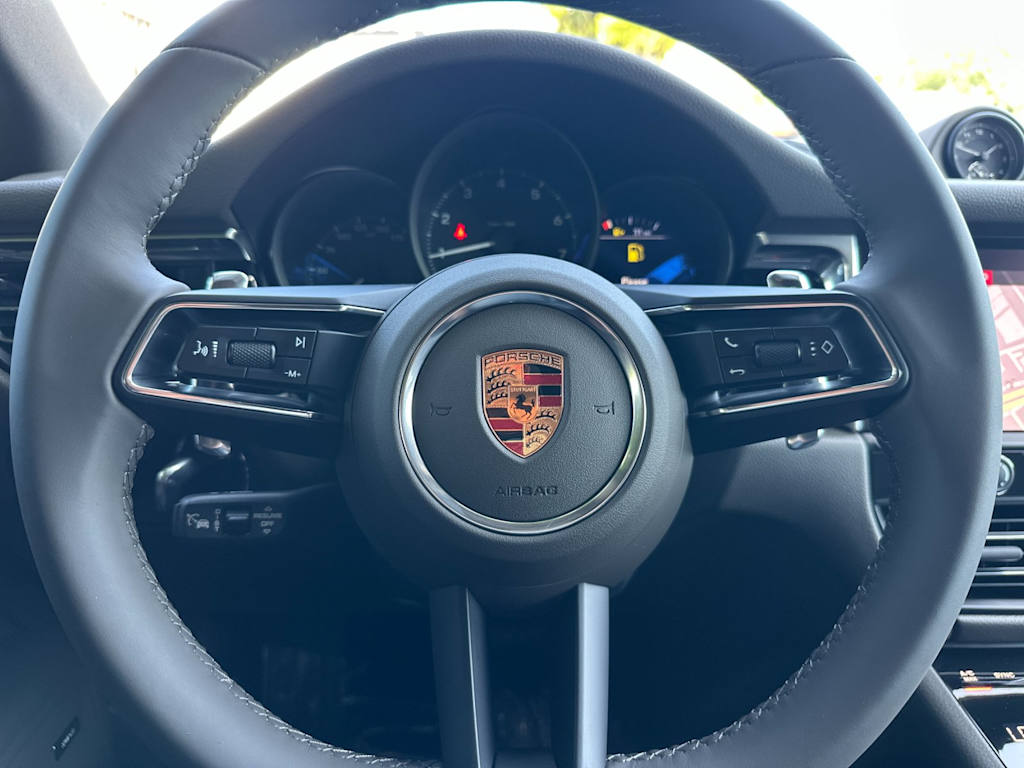 Thumbnail: 2026 Porsche Macan - 28