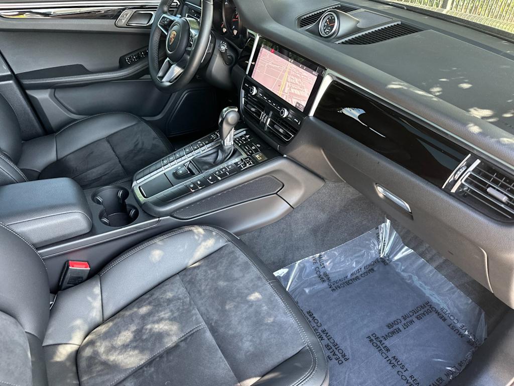 Thumbnail: 2019 Porsche Macan - 13