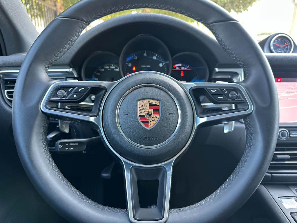 Thumbnail: 2019 Porsche Macan - 14