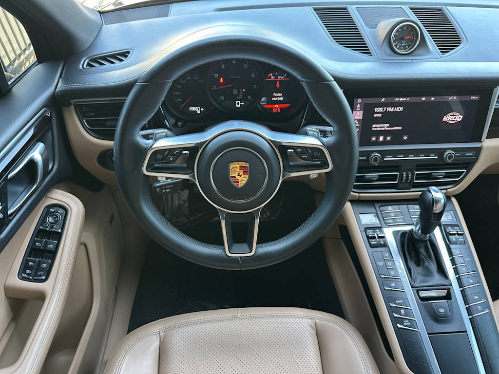 Thumbnail: 2021 Porsche Macan - 9
