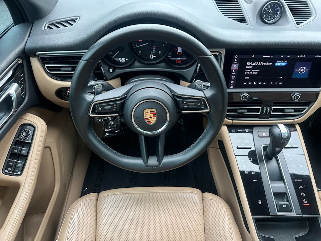 Thumbnail: 2024 Porsche Macan - 9