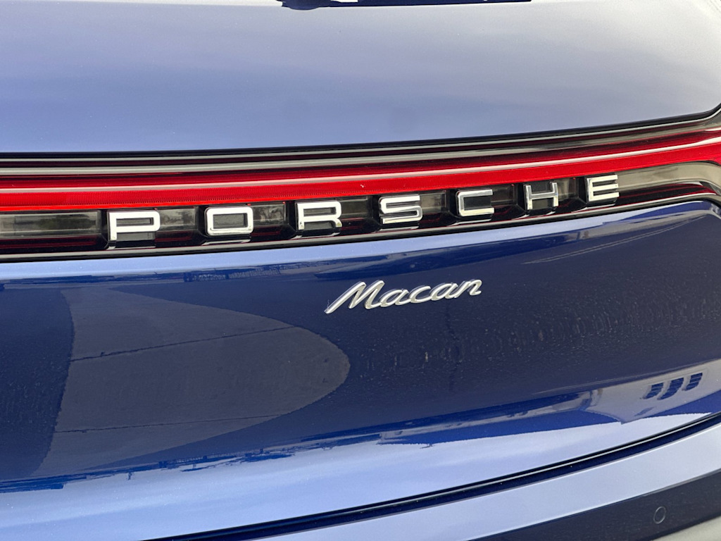 Thumbnail: 2024 Porsche Macan - 7