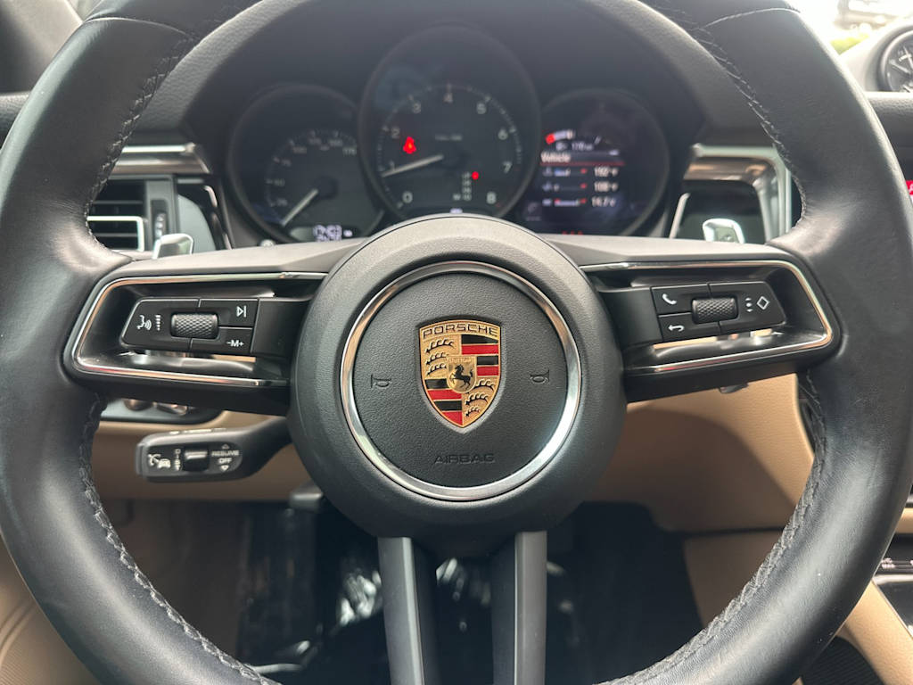 Thumbnail: 2024 Porsche Macan - 29
