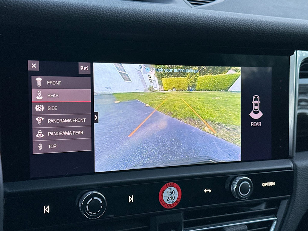 Thumbnail: 2025 Porsche Macan - 27