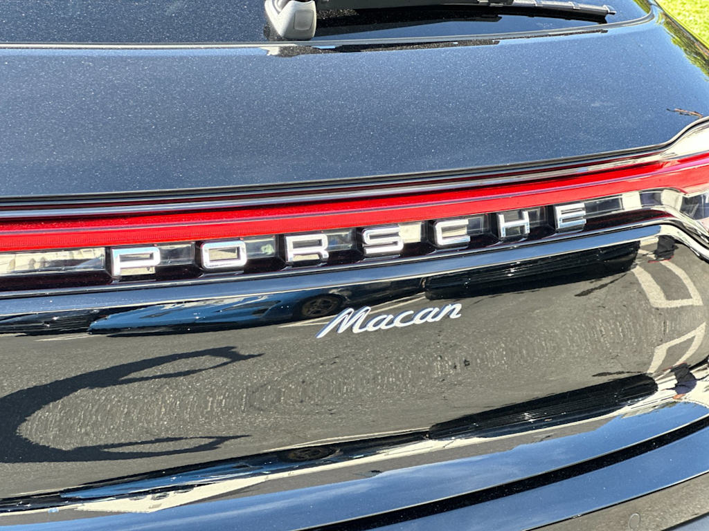 Thumbnail: 2025 Porsche Macan - 7