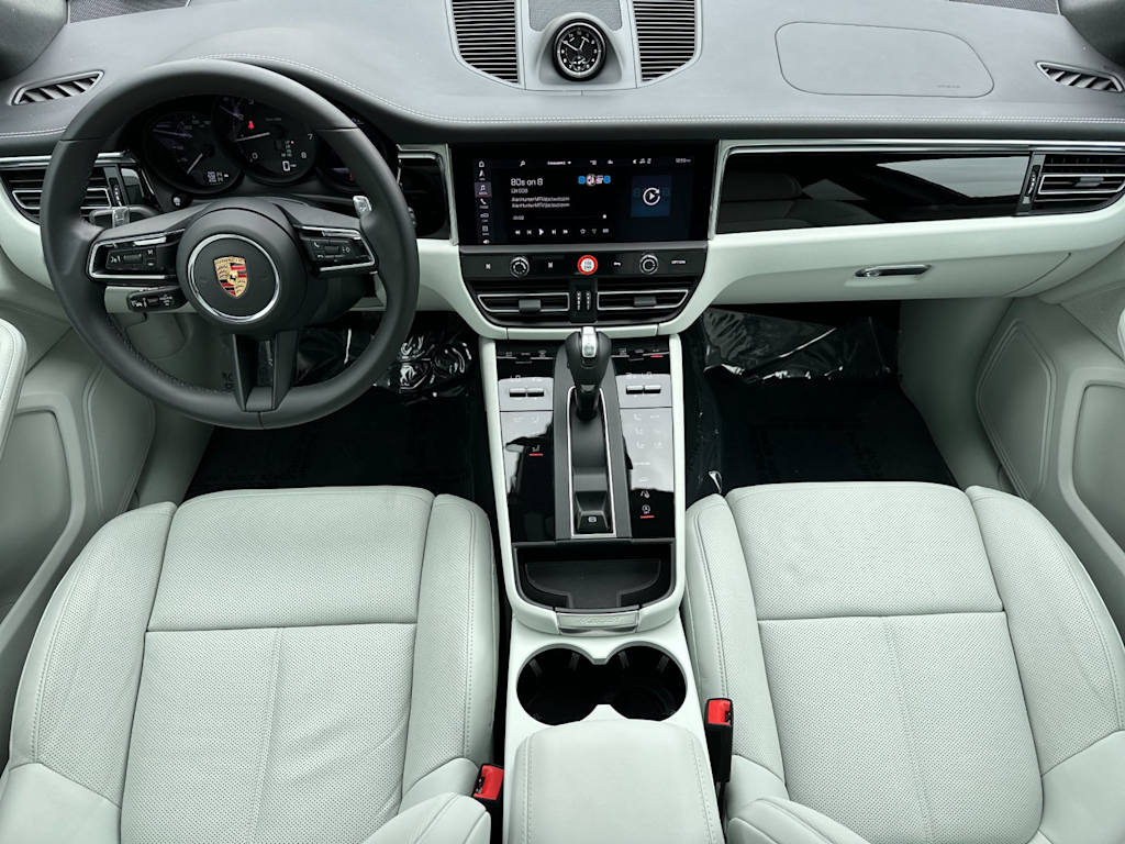 Thumbnail: 2025 Porsche Macan - 2