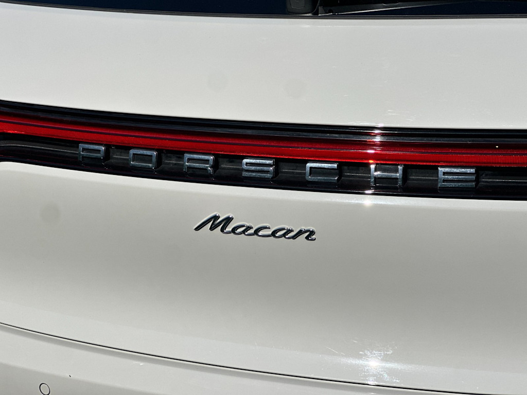 Thumbnail: 2025 Porsche Macan - 7