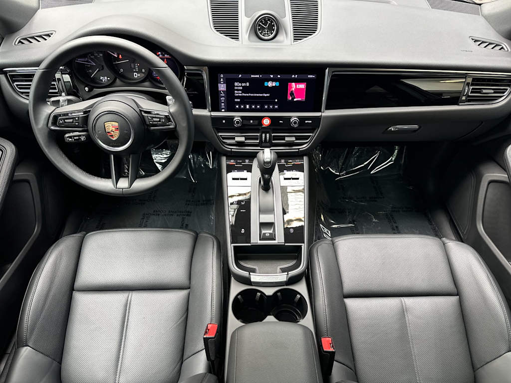 Thumbnail: 2025 Porsche Macan - 8